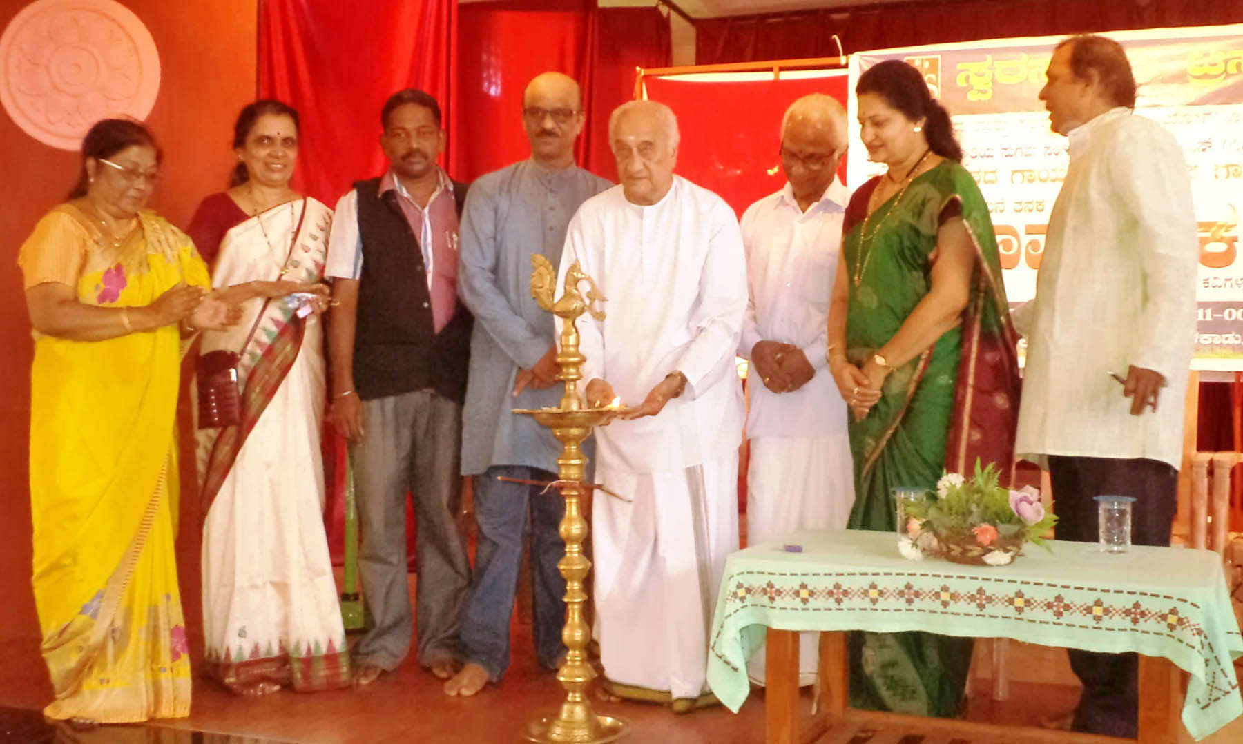 . ವಳಕಾಡು ಶಾಲೆಯಲ್ಲಿ ಕವಿತಾಗಾನ ‘ಭಾವಲೋಕ’